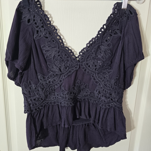 Free People "Sweet Roses" Lace Crochet Pullover Blouse. - Picture 7 of 9